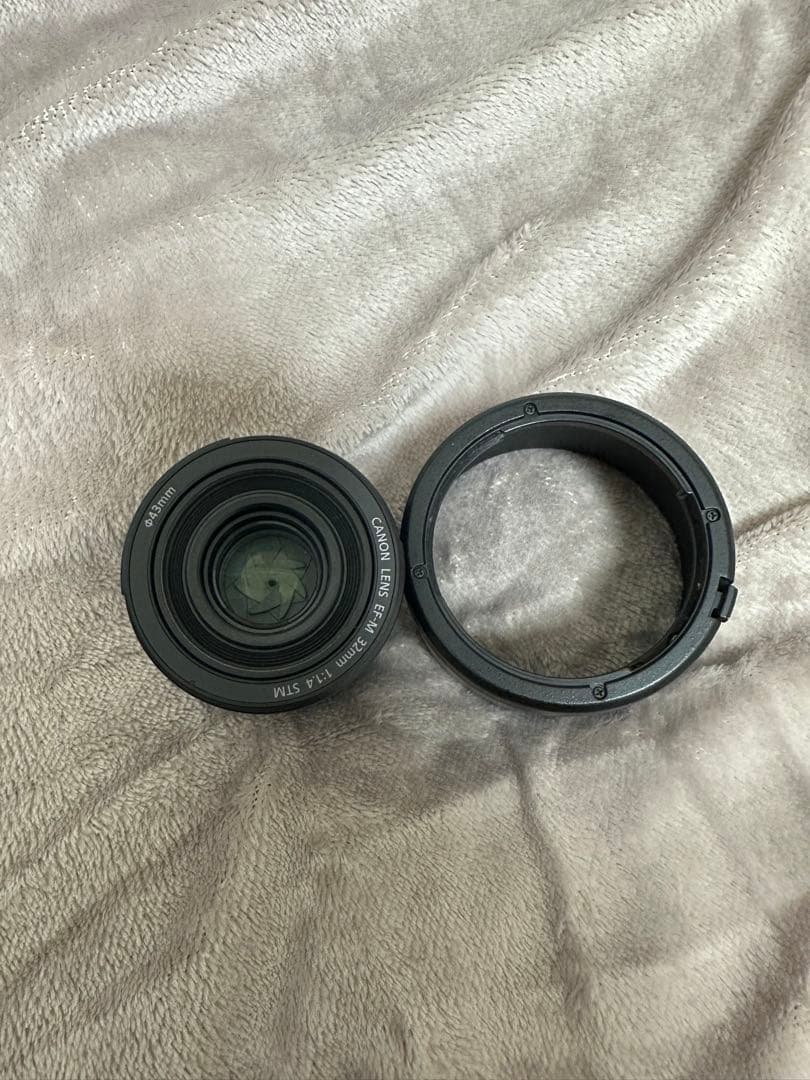 Canon EF-M32mm f1.4 STM 単焦点レンズ レンズフード付き