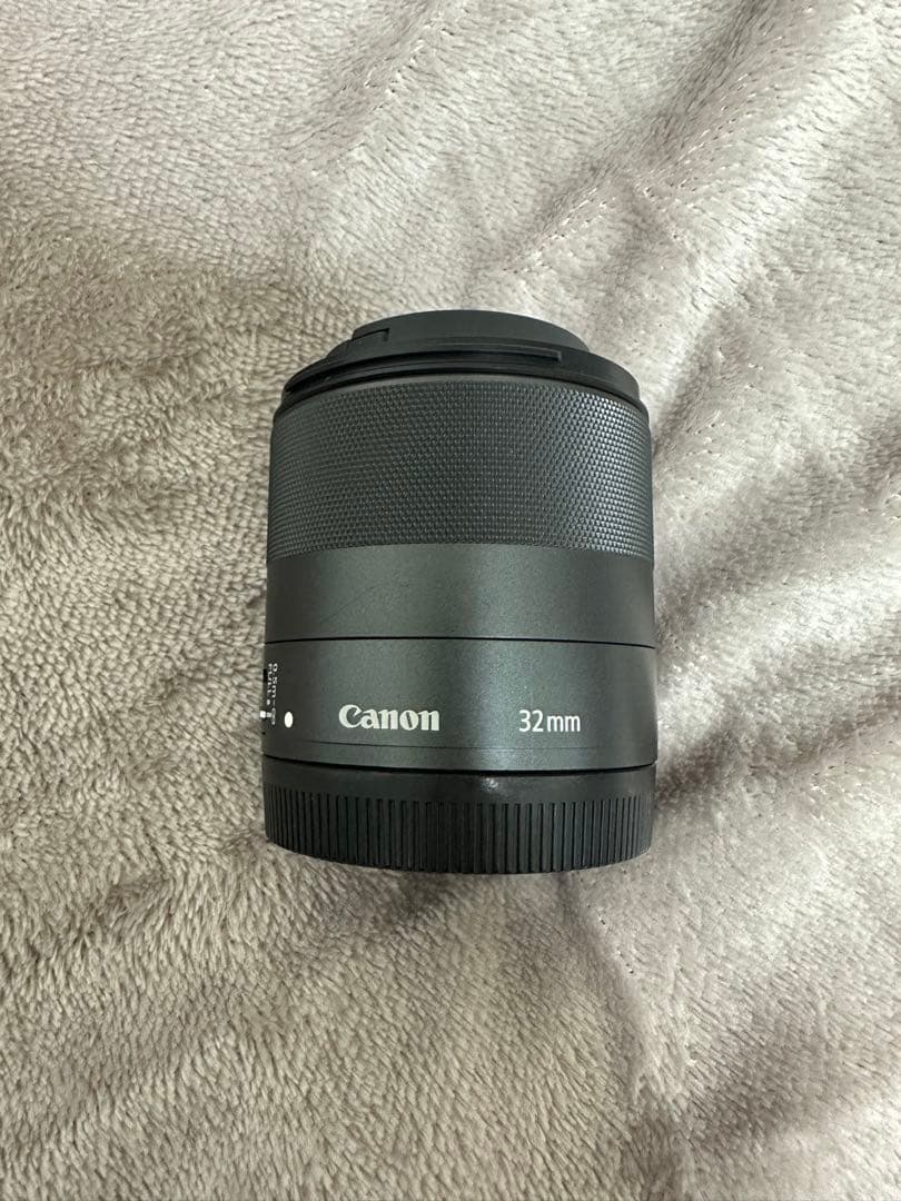 Canon EF-M32mm f1.4 STM 単焦点レンズ レンズフード付き