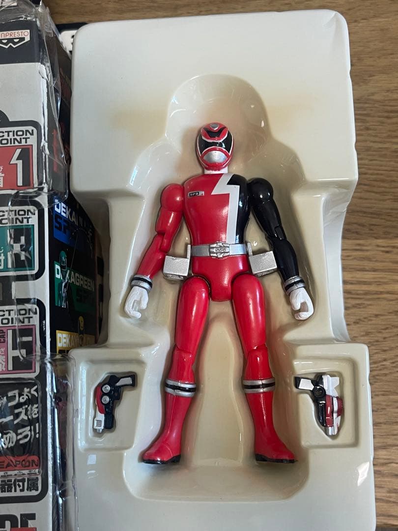 特捜戦隊　デカレンジャー　フィギュア　戦隊ヒーロー　特撮 平成　おもちゃ