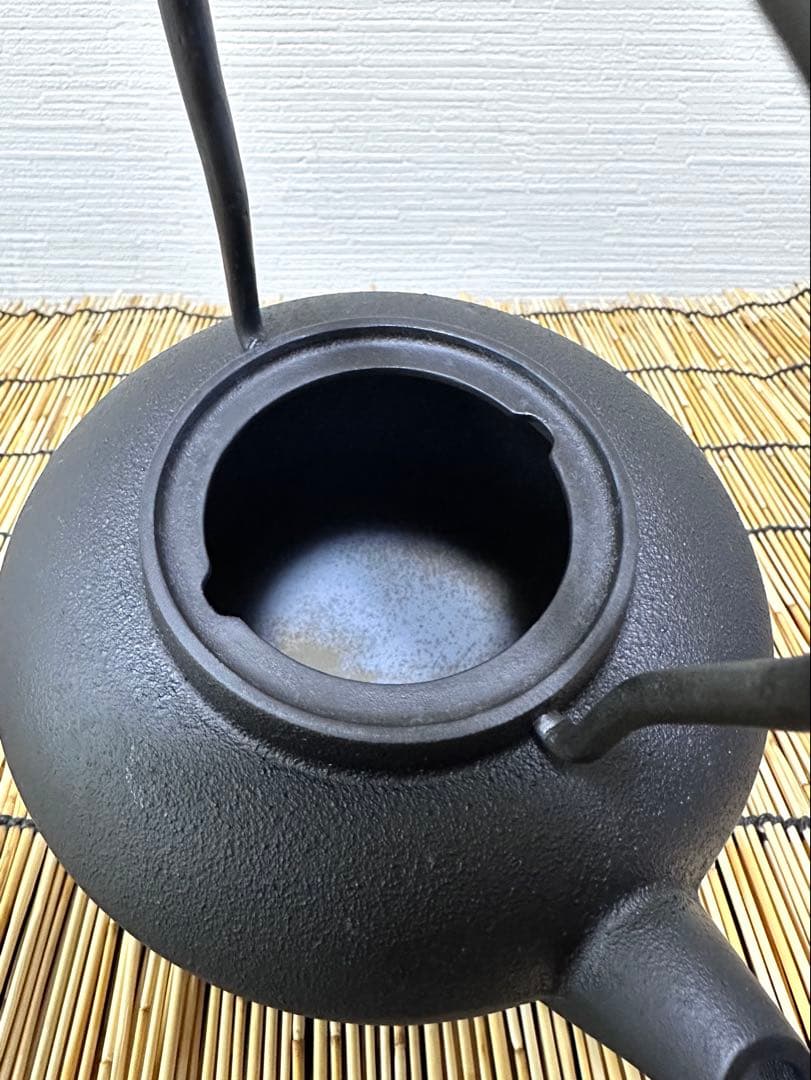 美品、供箱、取説付　三条特殊鋳工所造UNILLOY 鉄瓶１リットル　南部鉄瓶