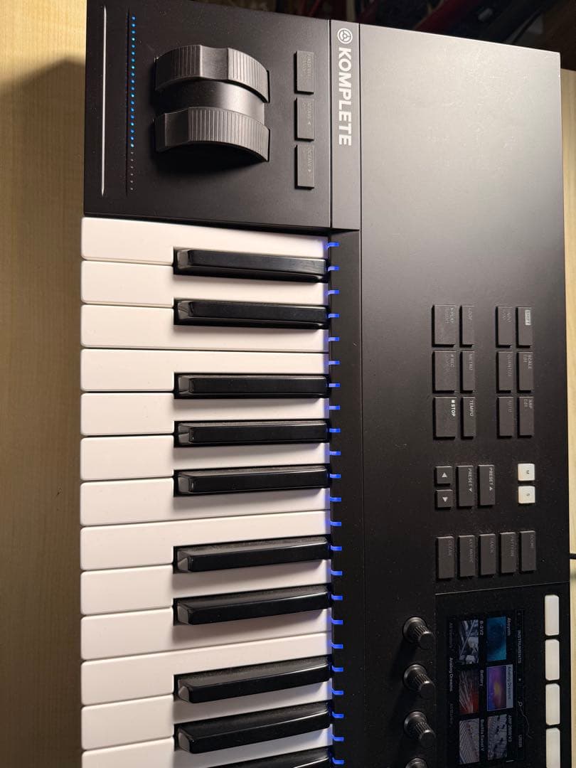 DTM・DAW KOMPLETE KONTROL S49 Mk2