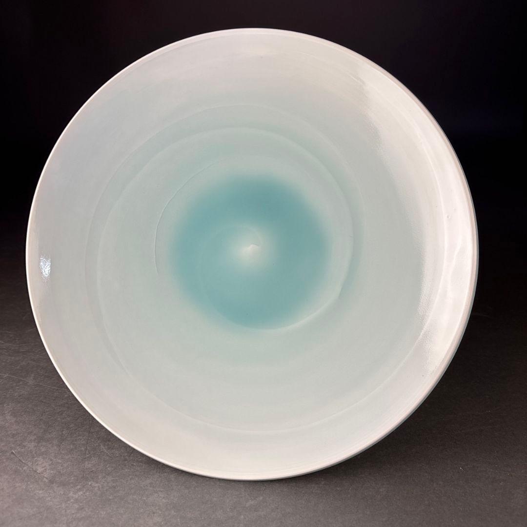 角谷英明　青白磁　渦文　盛皿　共箱　　父:角谷一圭