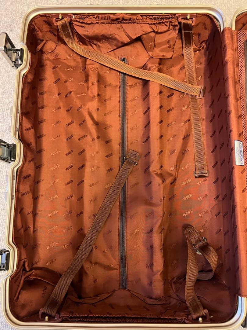 あーや★さんさん専用　希少　４輪RIMOWA シャンパンゴールド