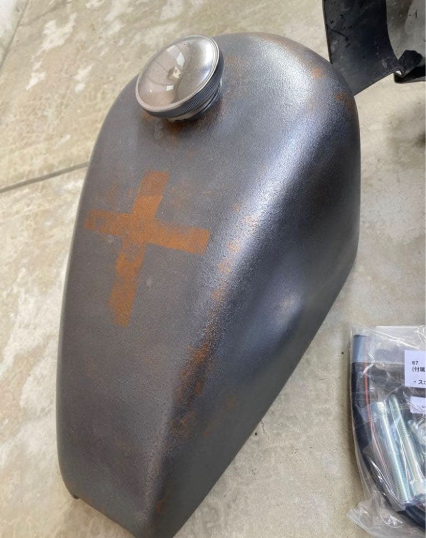 ドラッグスター250 スポーツタンク　新品　t&f