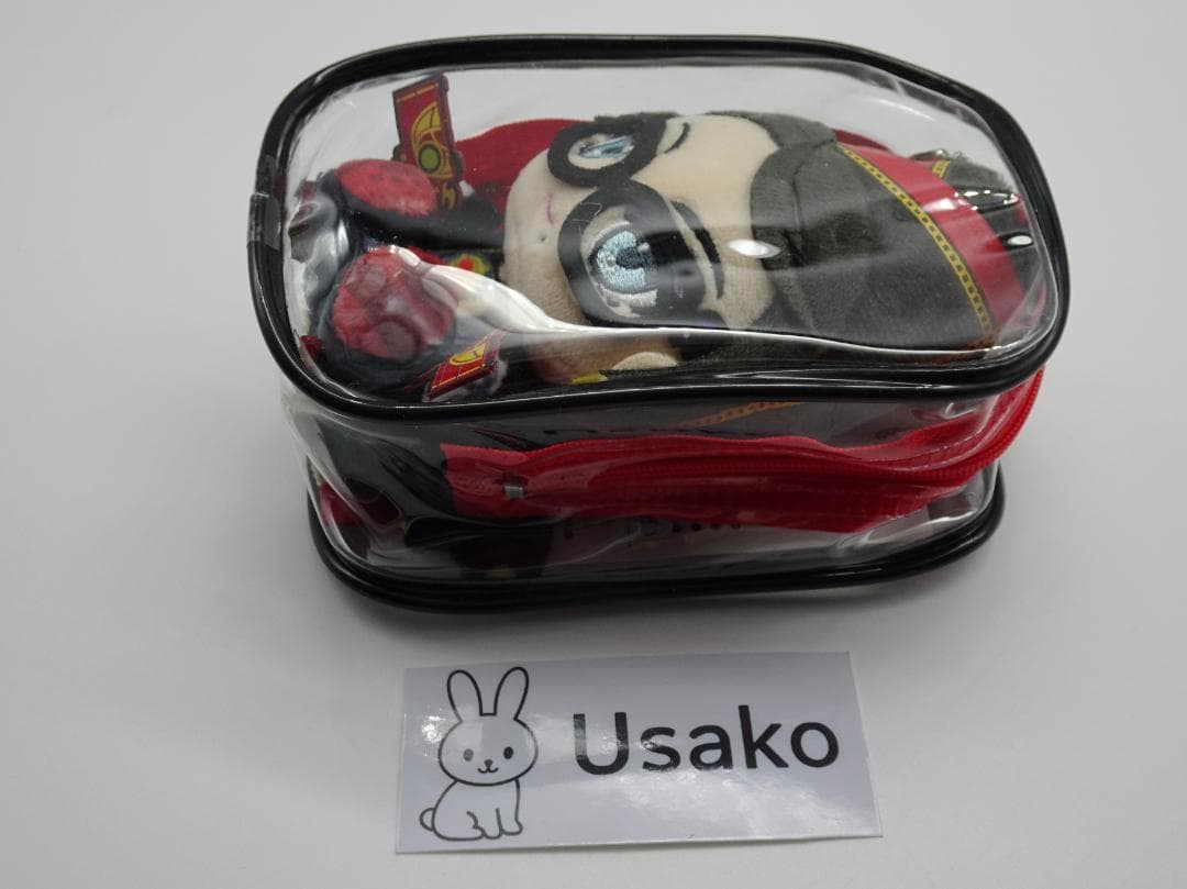 ベヨネッタ おすわりぬいぐるみマスコット 9cm ポーチ BAYONETTA