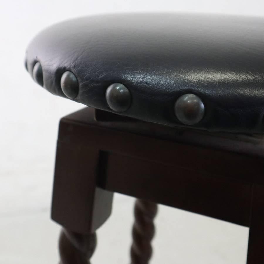 イタリア製 座面回転 バースツール ツイストレッグ アンティーク調 クラシカル2