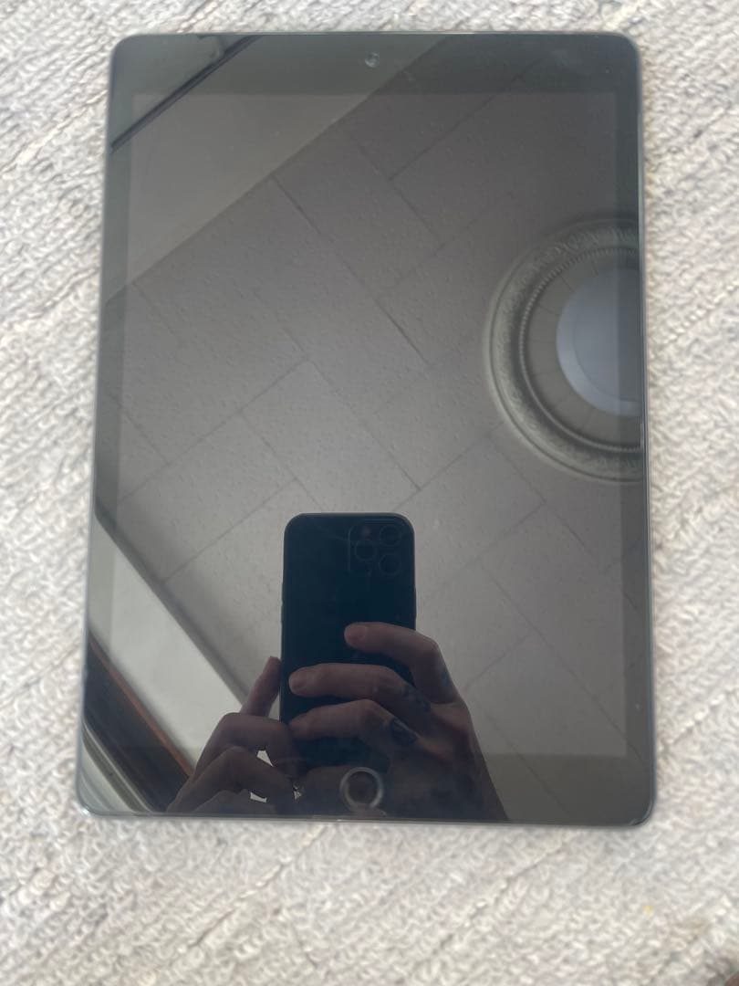 Apple iPad スペースグレー 本体