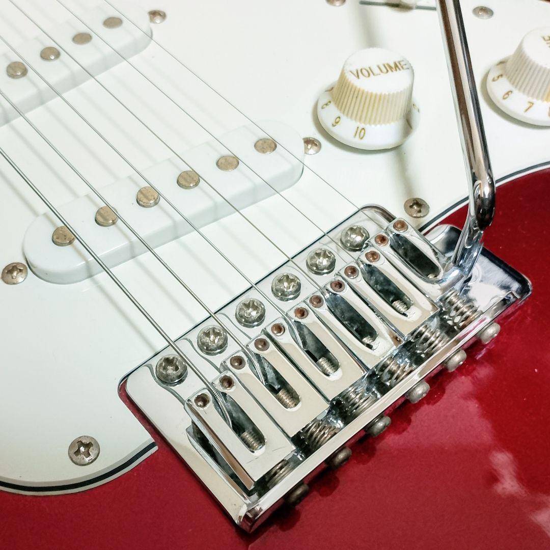 Bacchus　ストラトキャスタータイプ　エレキギター　弦は新品に交換済み！