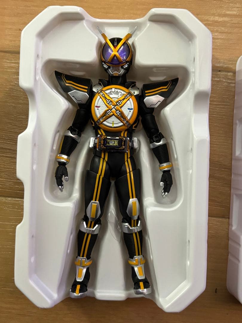 真骨彫 S.H.Figuarts 仮面ライダーネクストカイザ