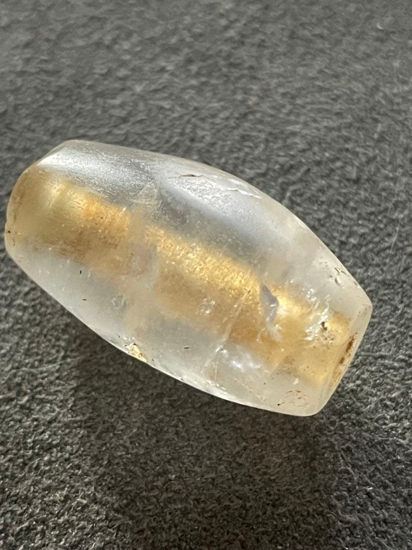 古墳時代　水晶棗玉（なつめたま）