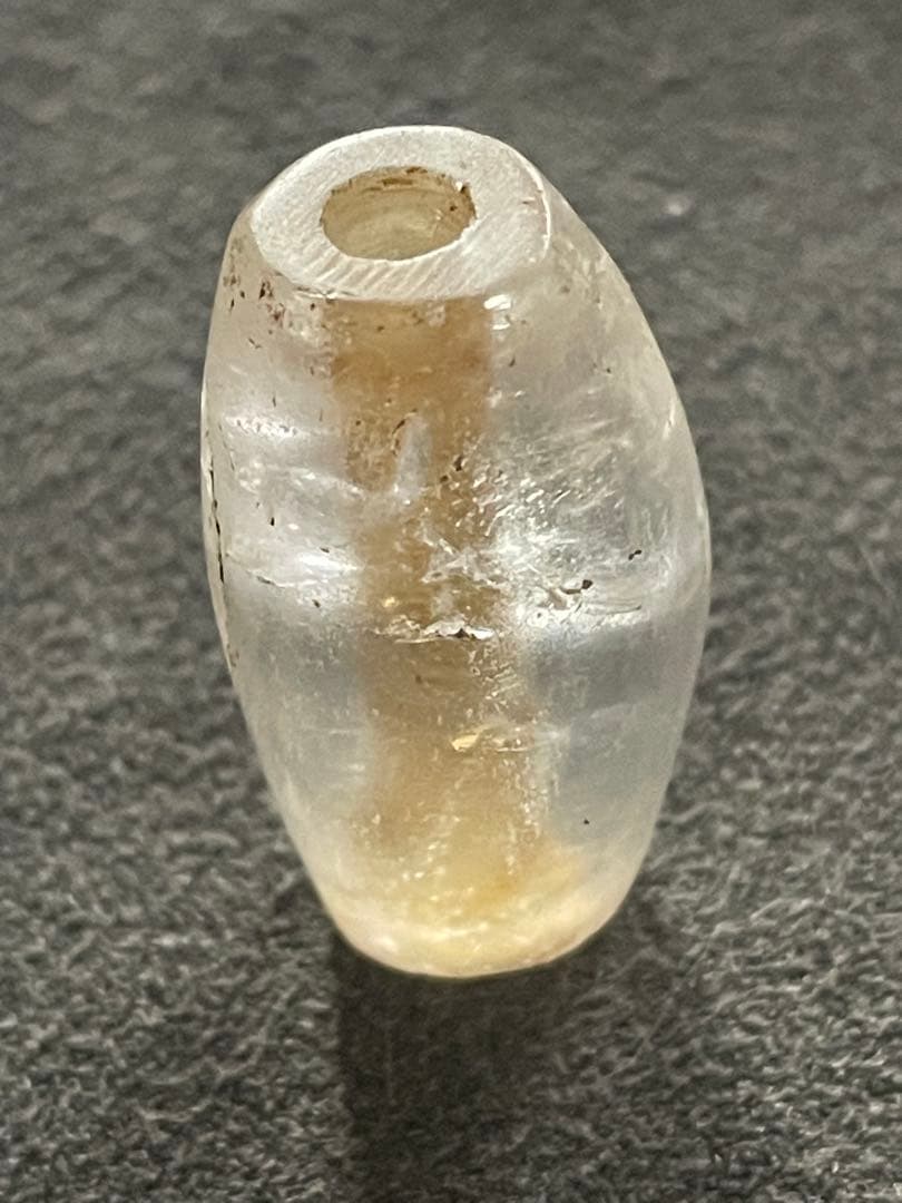 古墳時代　水晶棗玉（なつめたま）