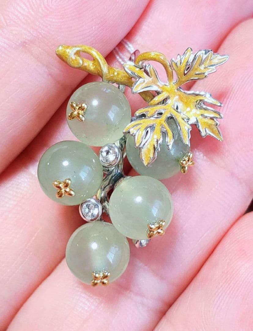 未使用品 碌山 葡萄 サーペンティン ホワイトトパーズ シルバー ブローチ