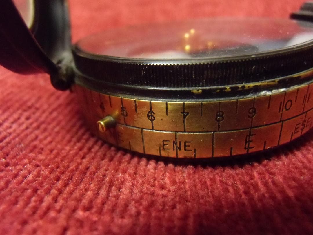 GB英国/イギリス＊E.R. Watts & Sons 社製コンパス（実物）