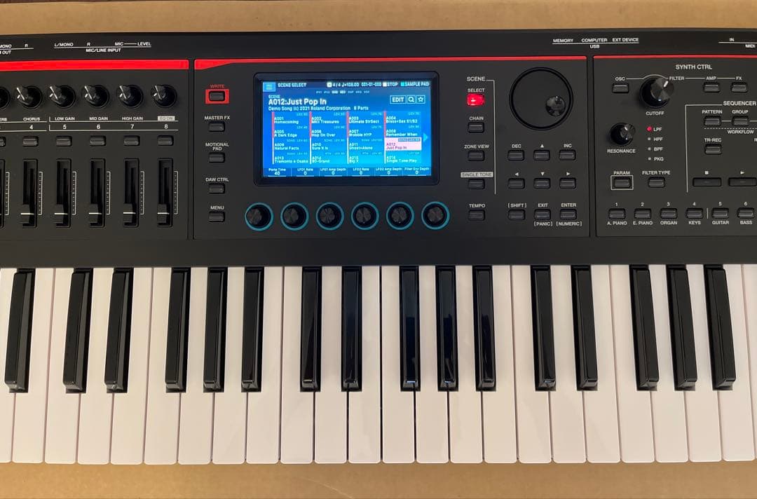 【新品同様】Roland FANTOM 07 シンセサイザー 76鍵