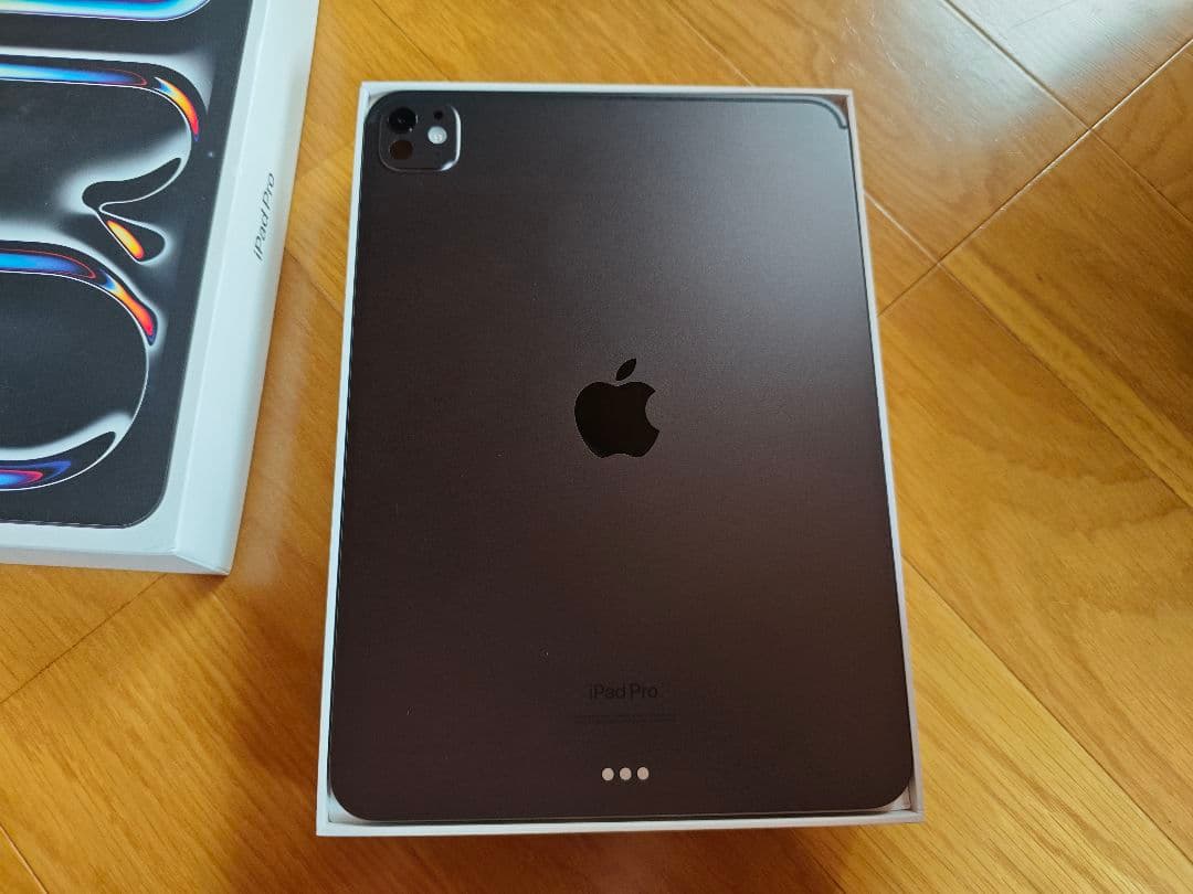 Apple iPad Pro 11インチM4 保証残あり　バッテリー100％