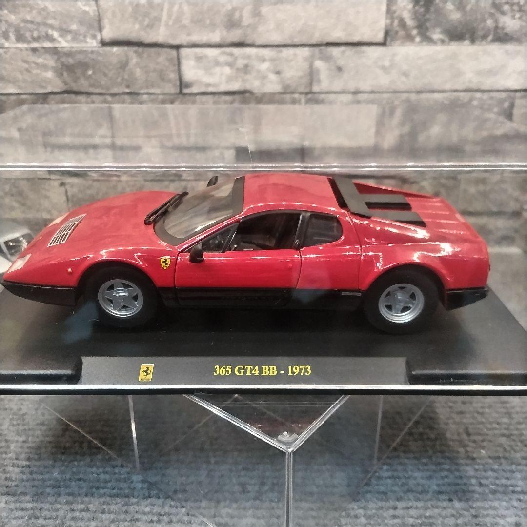 Ferrari 365 GT4 BB ミニカー 1/24 レッド