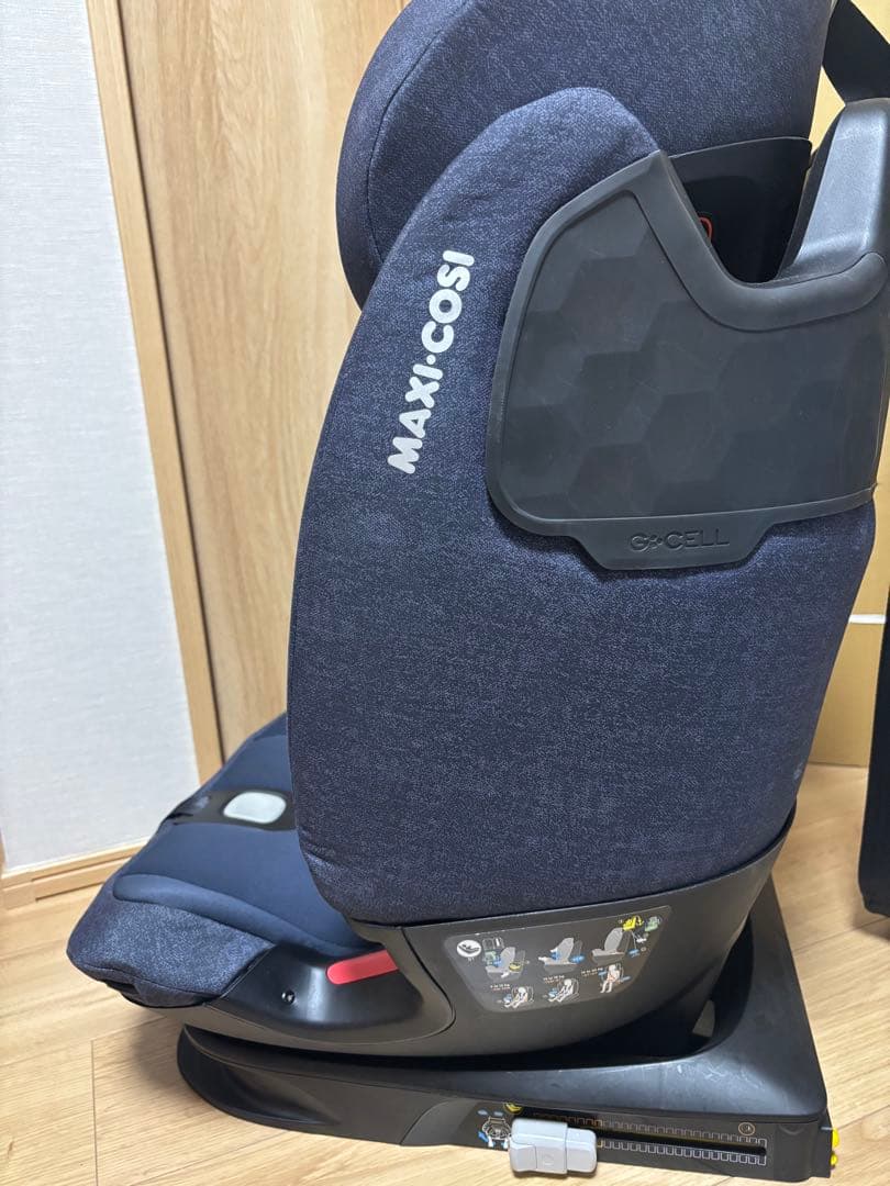 Maxi-Cosi Titan Proチャイルドシート　マキシコシ　タイタンプロ