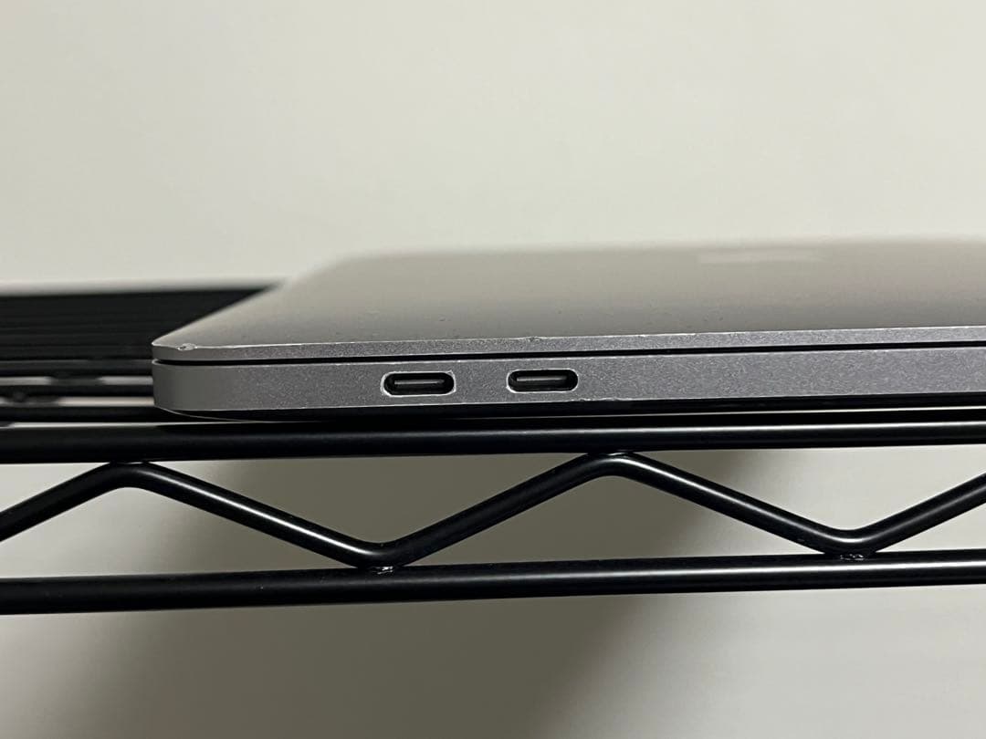 MacBook Pro (2020年式 13インチ i5・16GB・512GB)