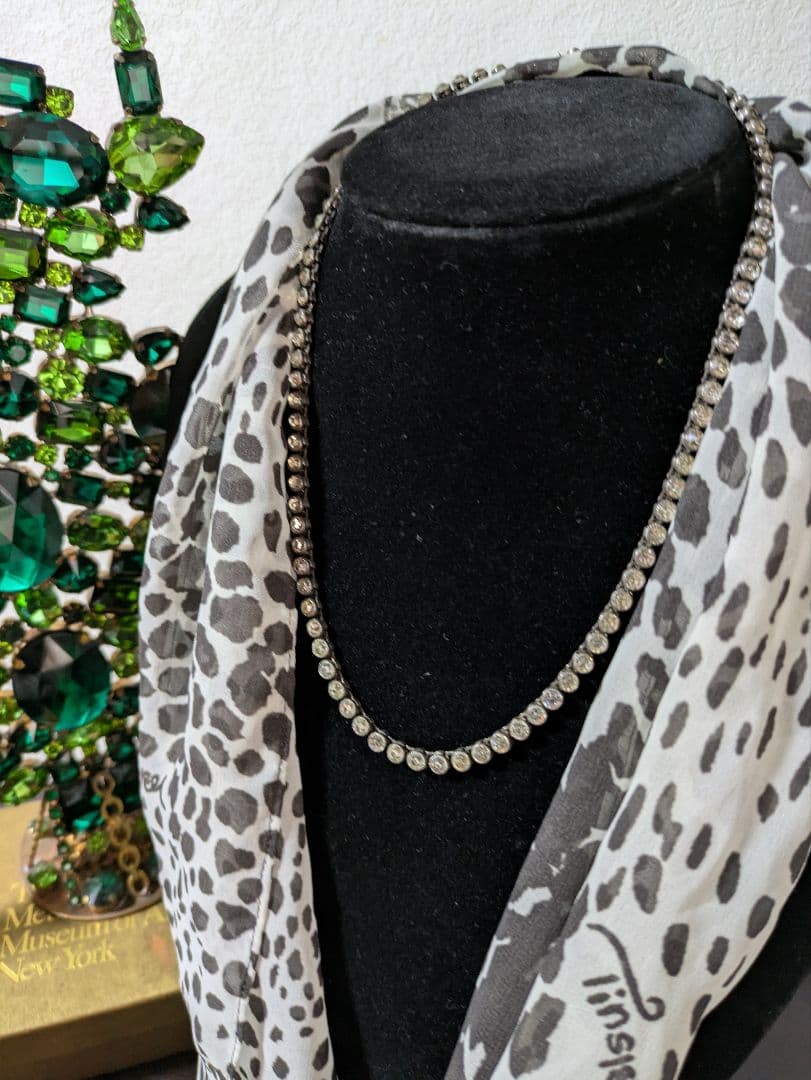 イギリス　アンティーク　クリアペースト　ネックレス　シルバー