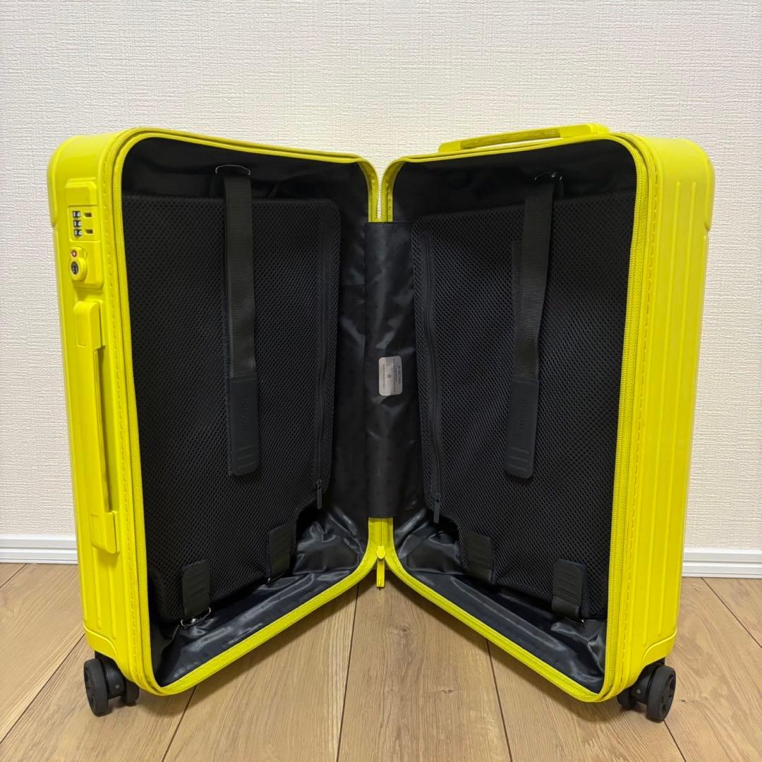 RIMOWA リモワ Essential Cabin 36L キャリーケース