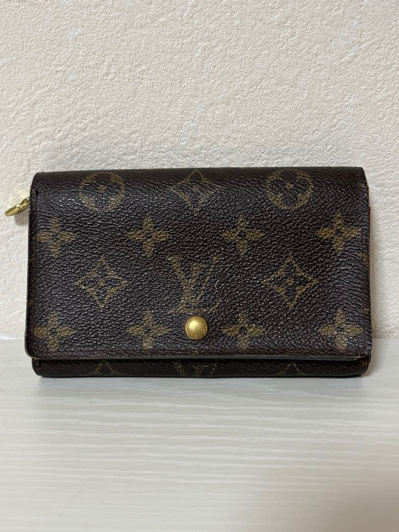 Louis Vuitton モノグラム 二つ折り財布 ビエ トレゾール