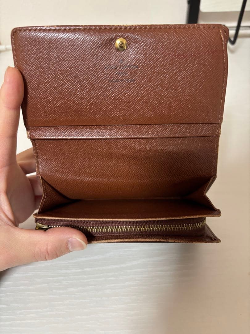 Louis Vuitton モノグラム 二つ折り財布 ビエ トレゾール