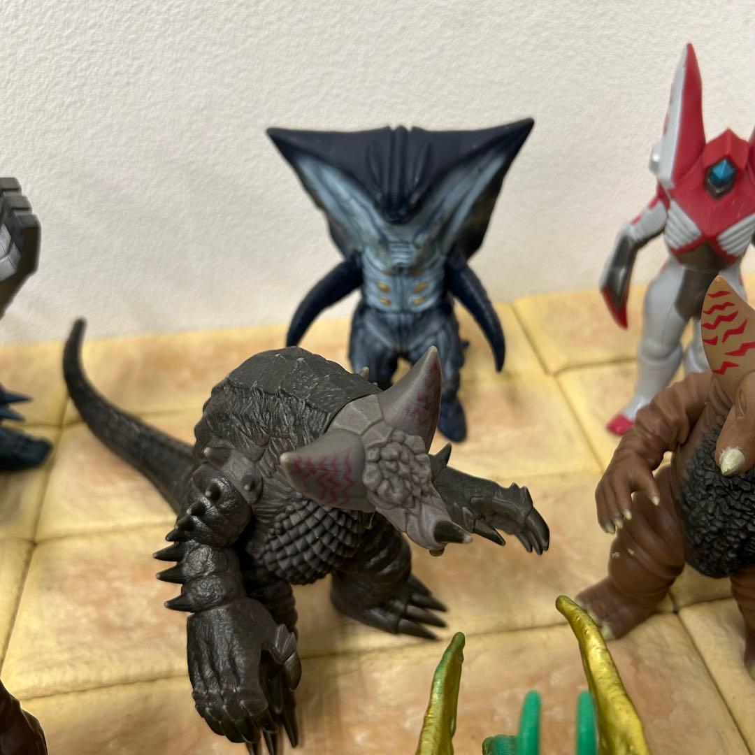 ウルトラマン　怪獣フィギュア 15体セット