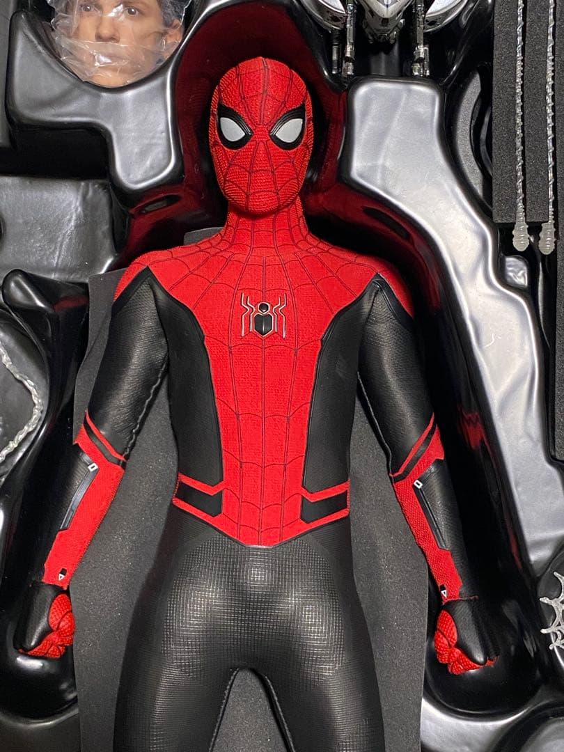 ホットトイズ スパイダーマン アップグレード スーツ ファーフロムホーム