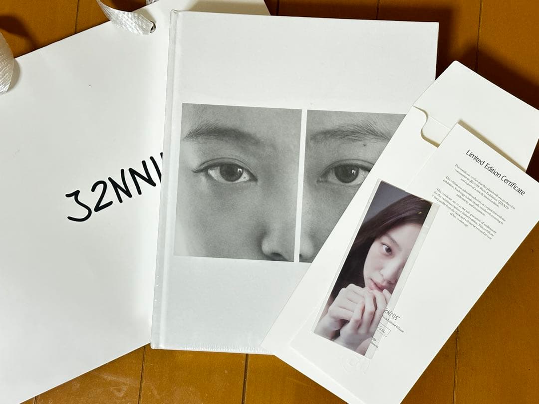 J2NNI5 JENNIE ジェニー　写真集 フォトブック　しおり付き
