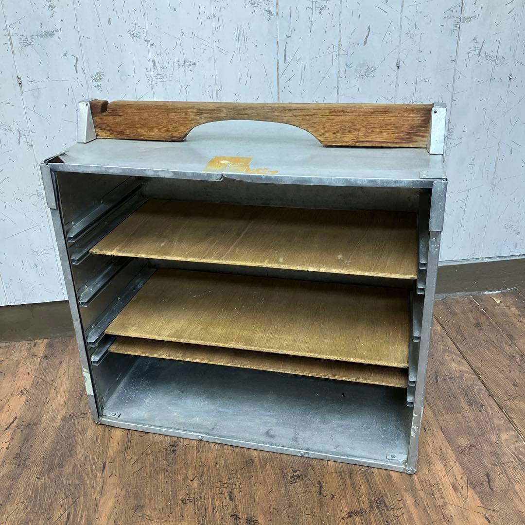 A-3 昭和レトロ アルミ製 出前箱 おかもち 4段 木製ハンドル キャンプ