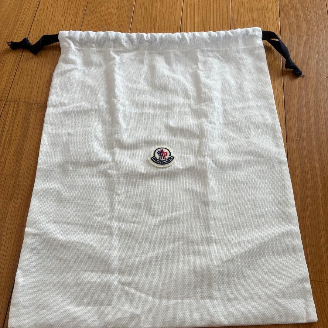 新品 未使用 モンクレール MONCLER ショルダーバッグ スマホショルダー