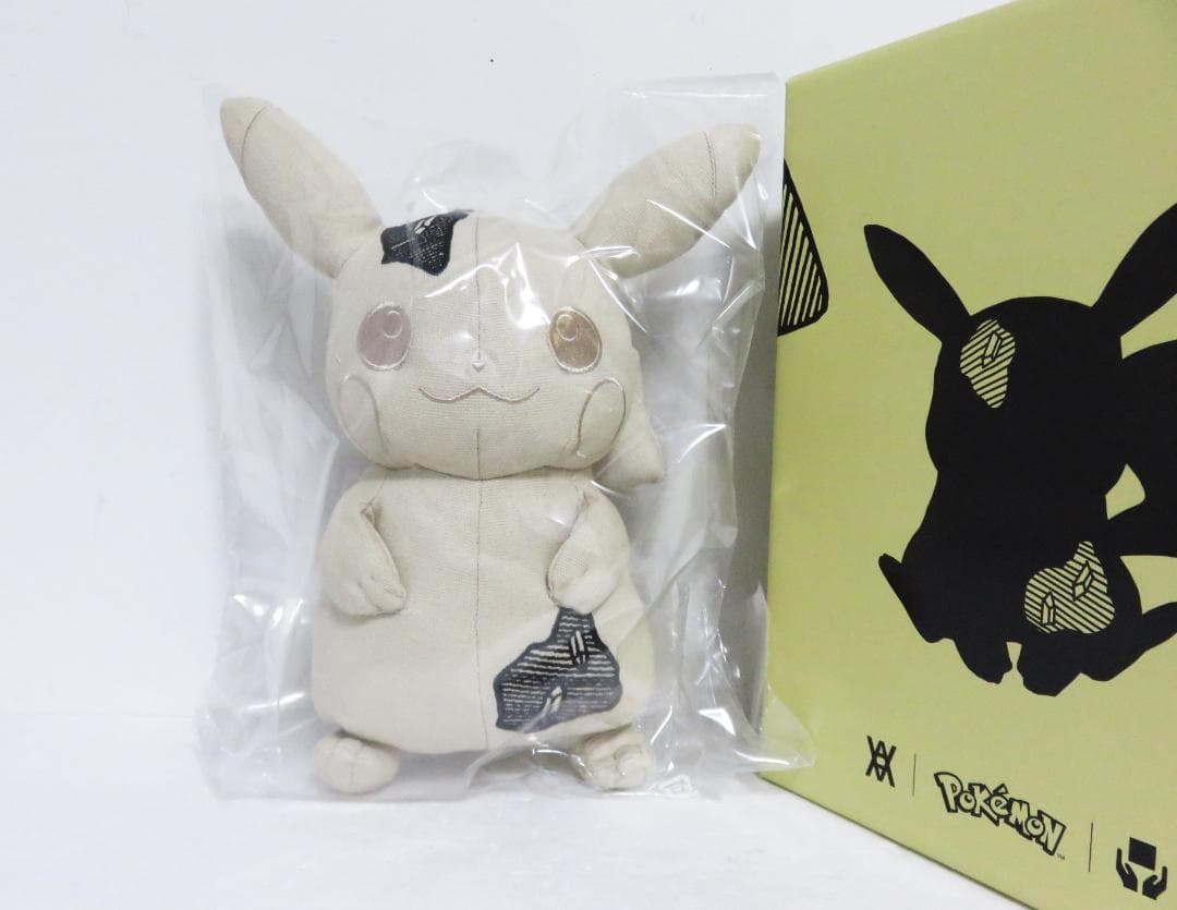 定価3.1万 新品 Daniel Arsham ピカチュウ ぬいぐるみ ポケモン