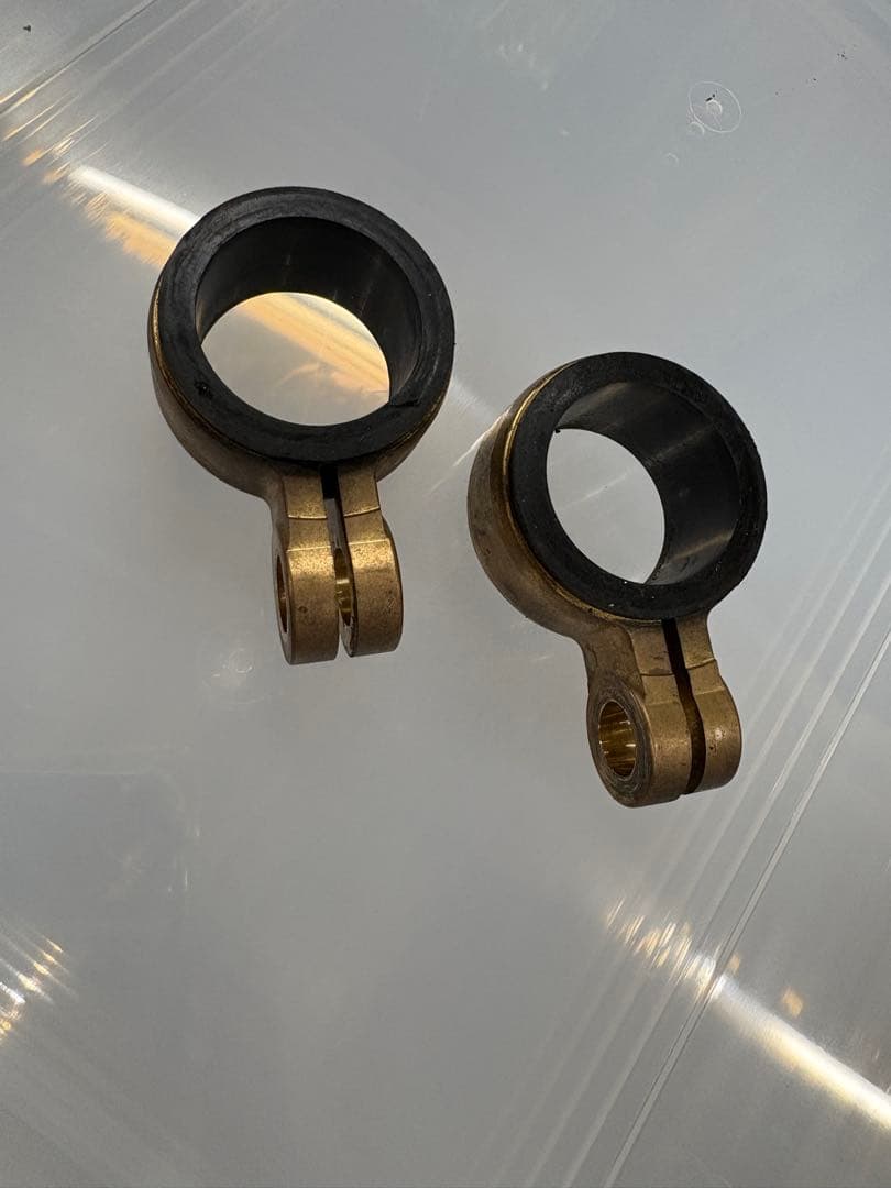 ウインカーフォーククランプ 2個セット 真鍮製　z1 z2 マッハ