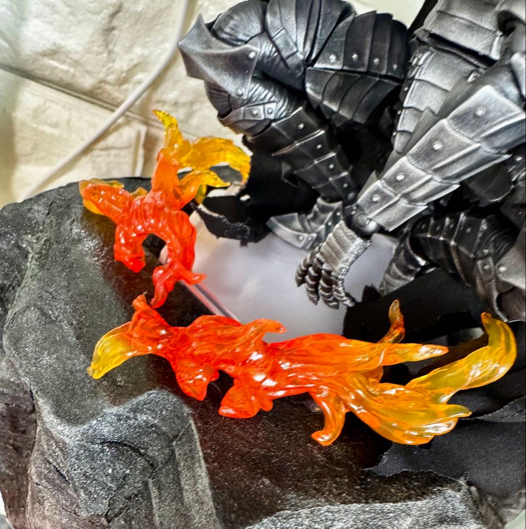 PLAMATEA ガッツ 狂戦士の甲冑　塗装済み完成品