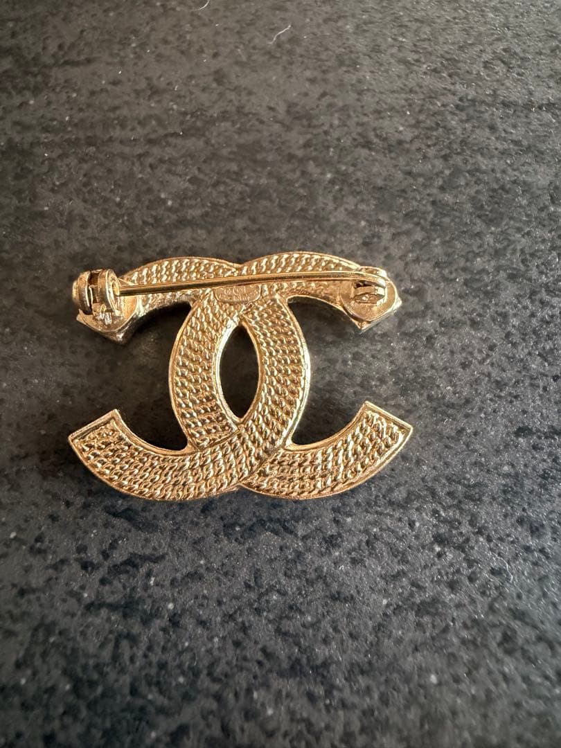 「美品」CHANEL ゴールド CCロゴ ブローチ