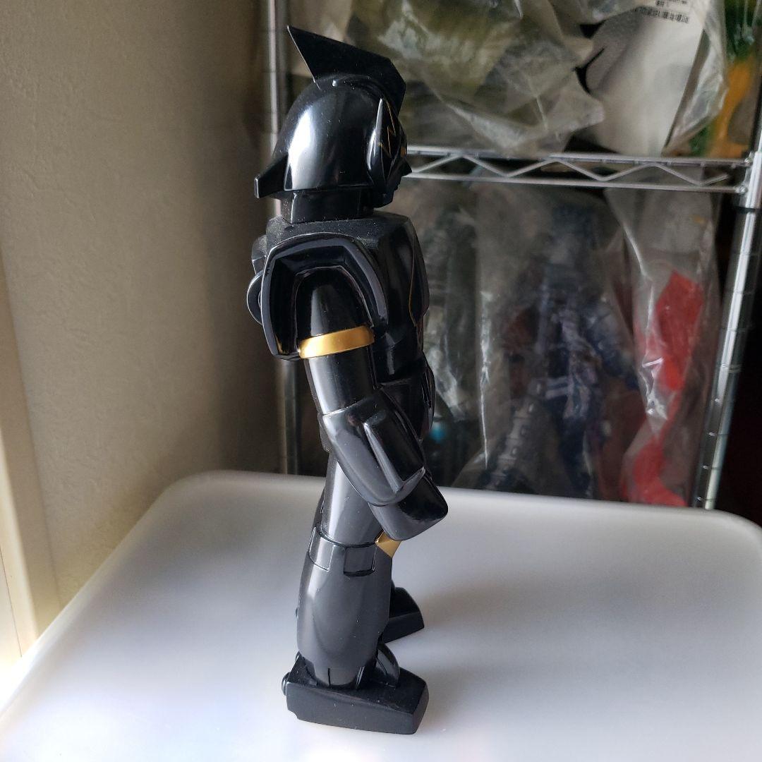 工匠堂　ソフビ　ギンガイザー　ロボットフィギュア 　黒　ブラック