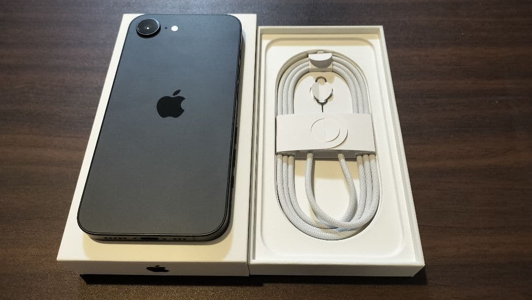 ［ccchi18］アップル iPhone16e 128GB ブラック