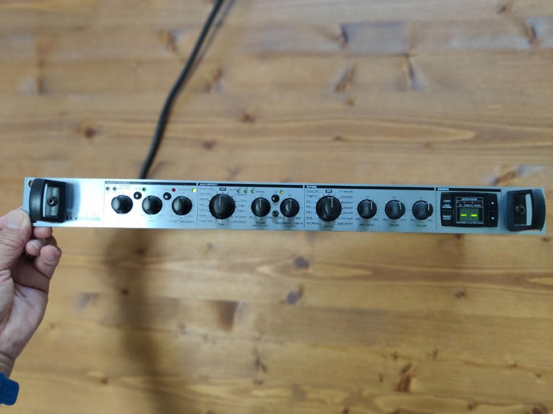 tc electronic M300 空間系マルチエフェクター