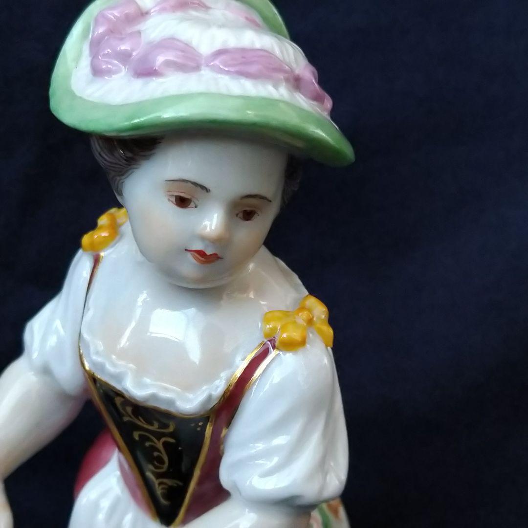 ✤マイセン(Meissen)フィギュリン『ジョウロを持つ少女』