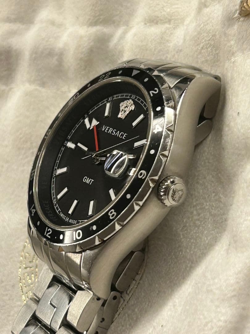 稼働品　VERSACE GMT 腕時計 ブラック　稼働　ヴェルサーチ　V11　黒
