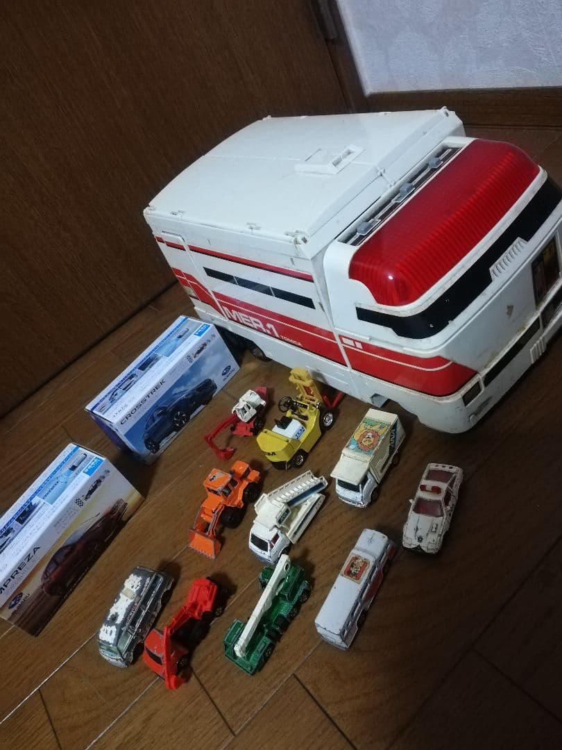 音が鳴る光る救急車 スバルぶつからないミニカー ミニカー　追加2枚目