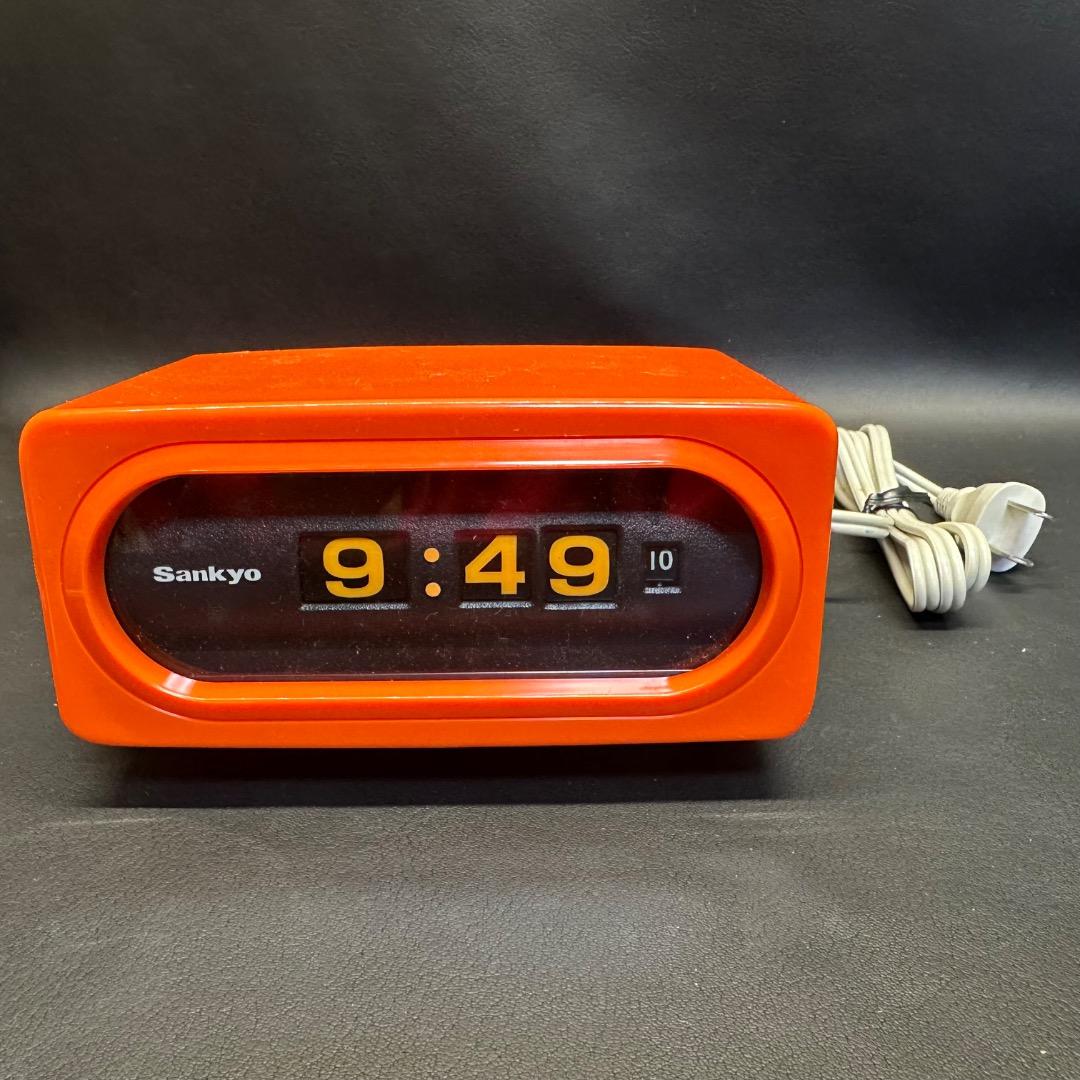 ♡Kb右1006 未使用保管品 レトロ Sankyo フリップ式置き時計
