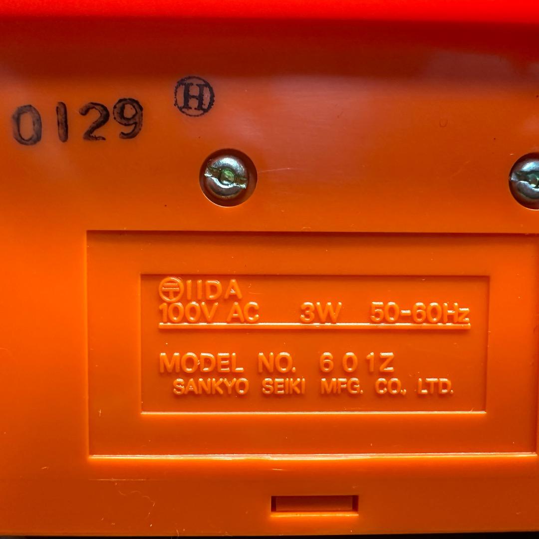 ♡Kb右1006 未使用保管品 レトロ Sankyo フリップ式置き時計