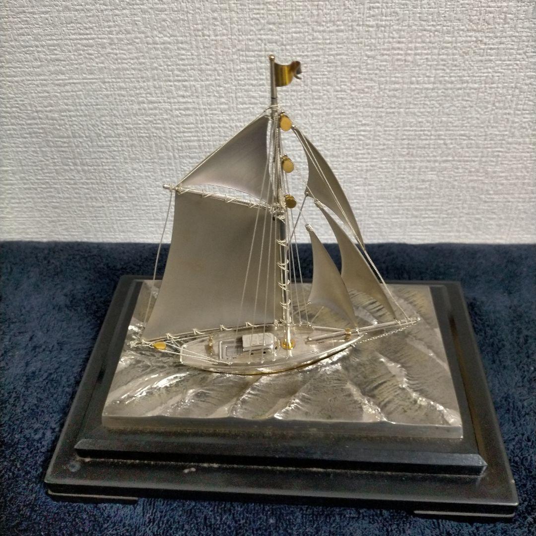 金属製 帆船模型 木製台座付き