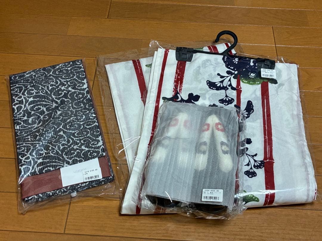 utatane 浴衣3点セット 浴衣・帯・下駄 フリーサイズ
