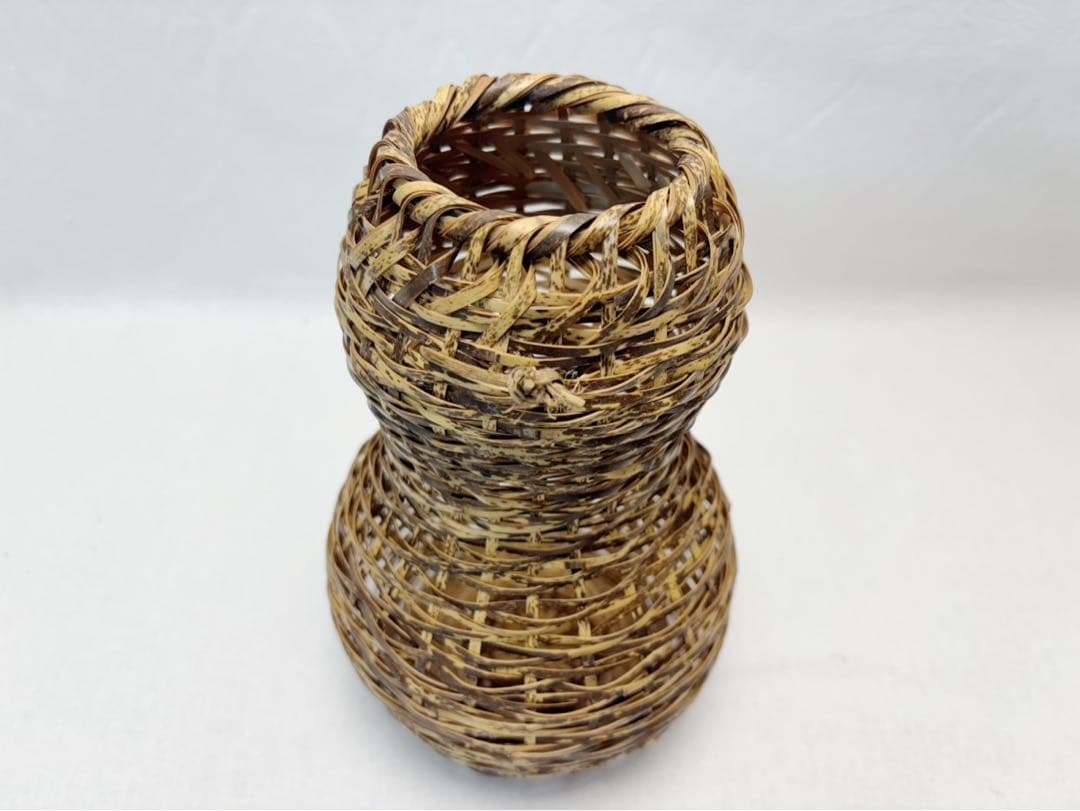 未使用 華道具 斑竹 瓢箪形 竹花入 掛置兼用 竹おとし付き 竹工芸 竹篭