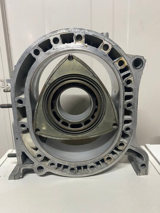 マツダ ロータリーエンジン ハウジング 13B