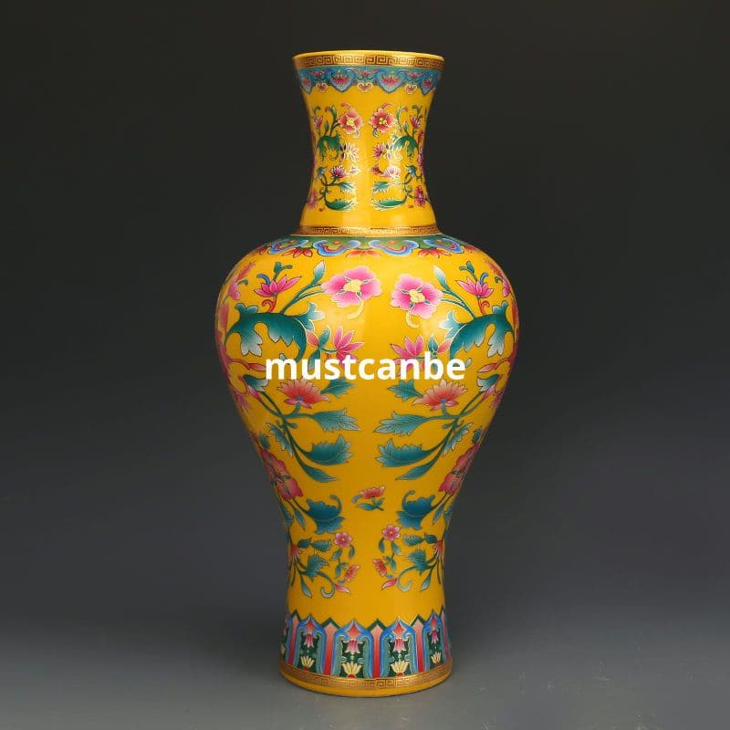 黄地琺瑯彩纏枝紋花瓶 景徳鎮 陶磁器 装飾品 現代工芸品 美術品 置物