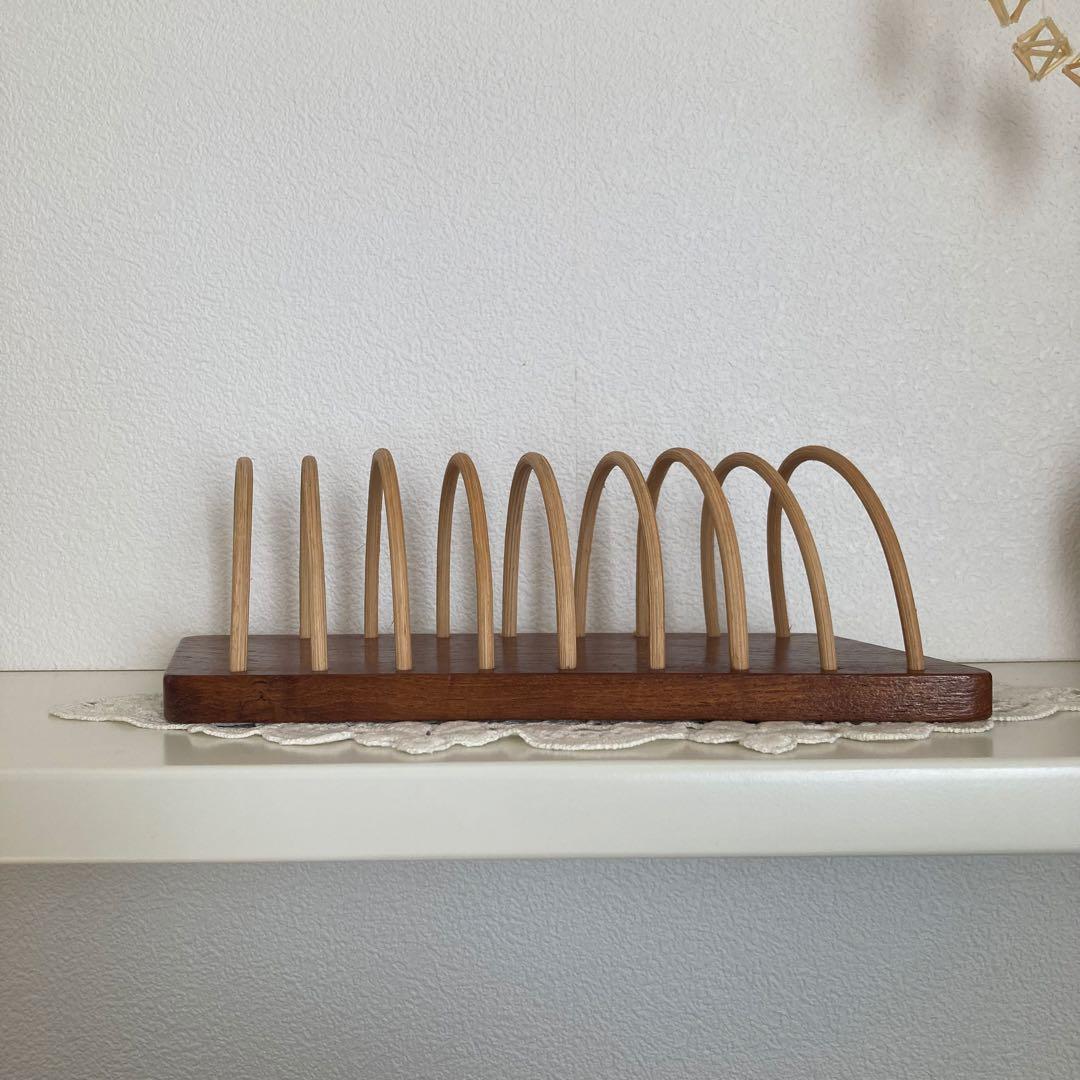 北欧ヴィンテージチークのトーストスタンドブックスタンドやカードスタンドとしても♪