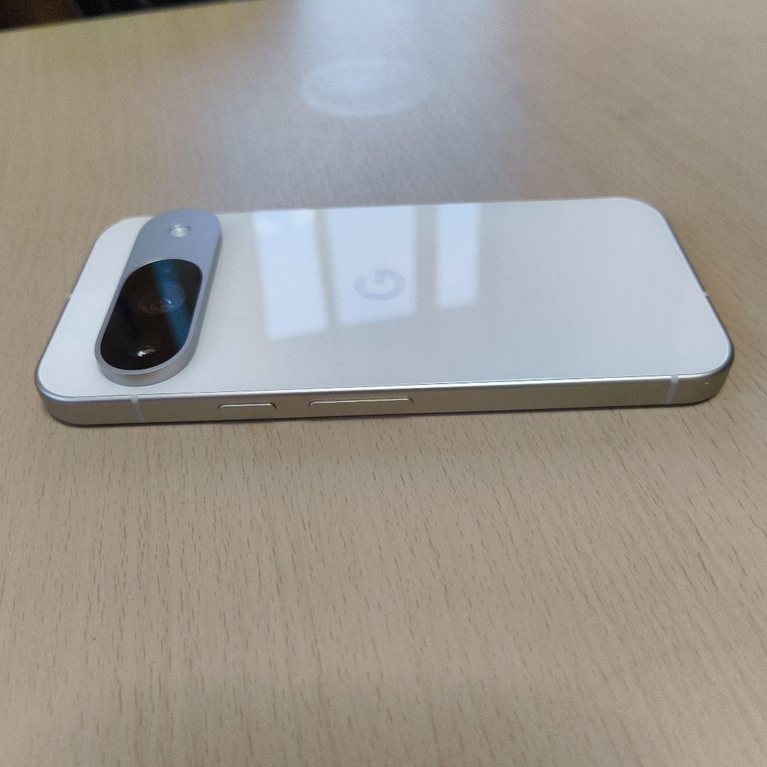【美品】Google Pixel 9 128GB [Porcelain]